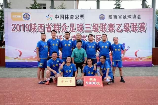 库里复出24分普尔空砍24分 勇士力克奇才4连胜